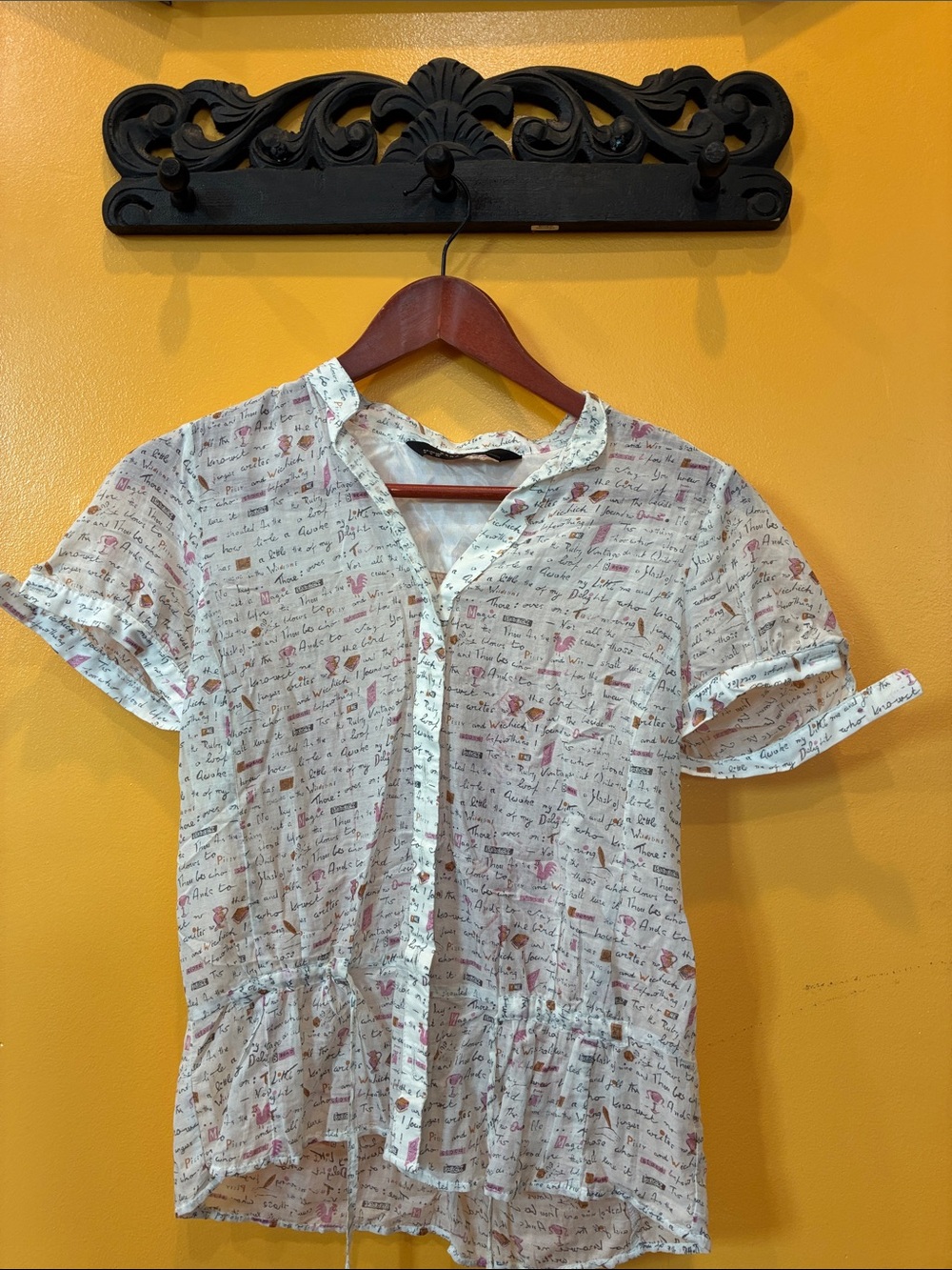 Zara White Script & Floral Short Sleeve Tie-Waist Blouse